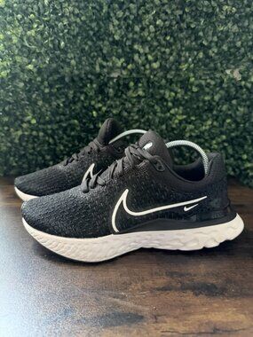 Nike React Infinity Run Flyknit 3 Women Size 7.5 Black Running Shoes DD3024-001